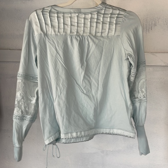 Vintage style baby blue blouse - Picture 4 of 5